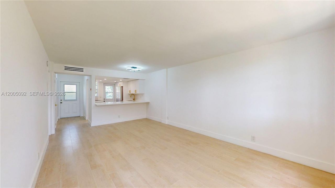 1333 E Hallandale Beach Blvd , Unit 326, Hallandale Beach, FL 33009 Photo