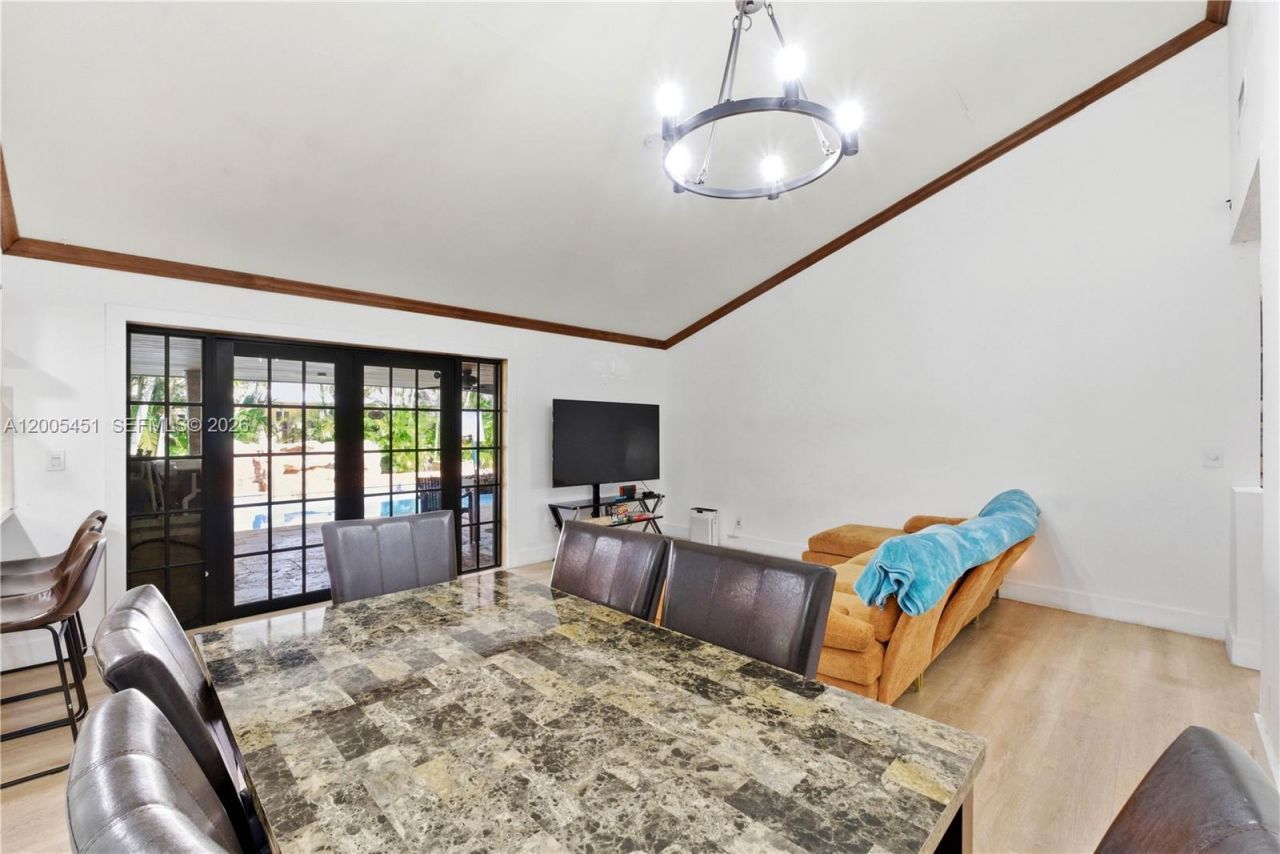 2356 NW 111th Ave, Sunrise, FL 33322 Photo