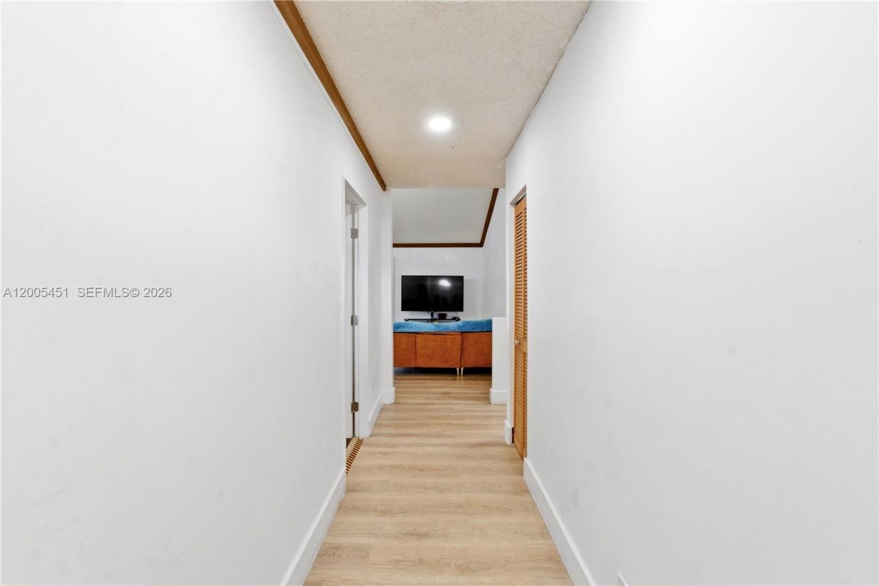 2356 NW 111th Ave, Sunrise, FL 33322 Photo