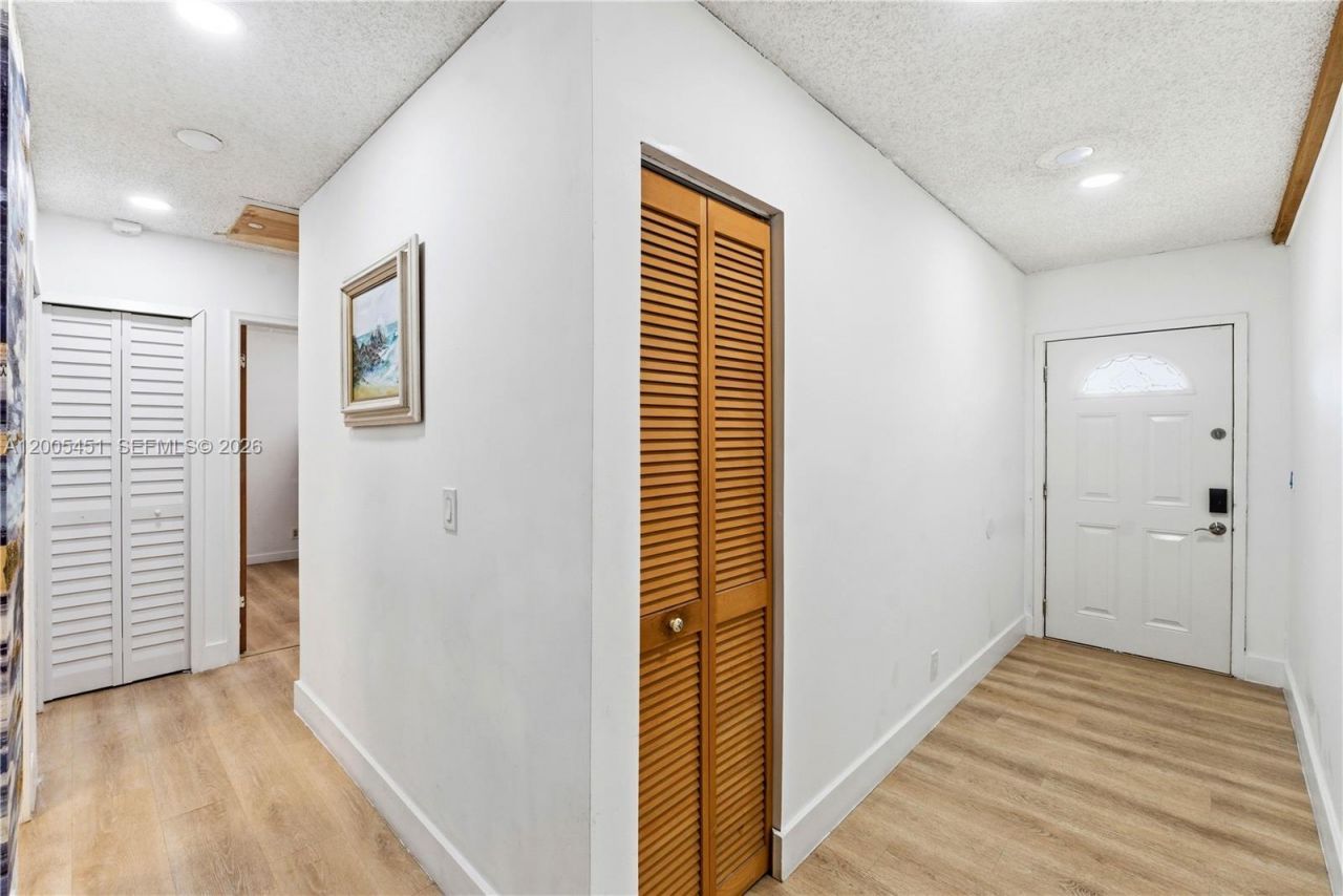 2356 NW 111th Ave, Sunrise, FL 33322 Photo