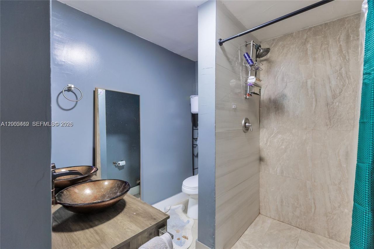 14601 NW 10th Ave , Unit 2, Miami, FL 33168 Photo