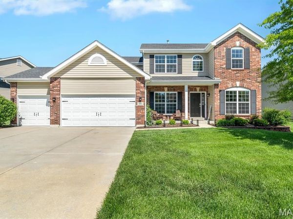 255 Mason Glen Drive, Lake St Louis, MO 63367