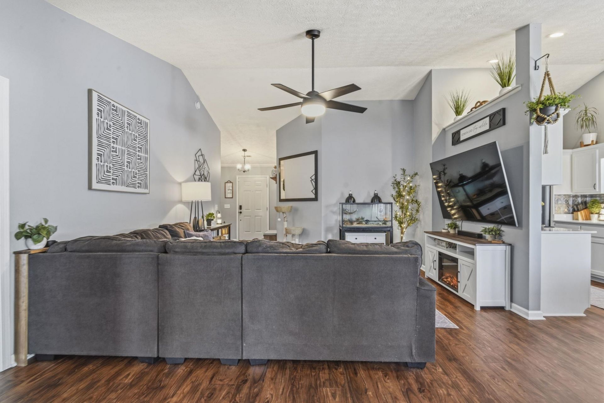 9685 Sullivan Dr. Photo 8