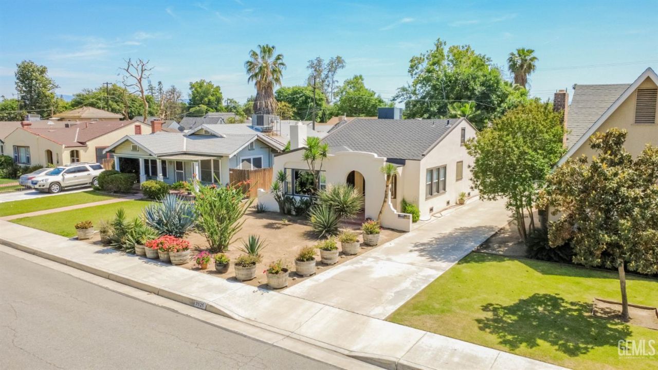 2825 San Emidio Street, Bakersfield, CA 93304 Main Photo