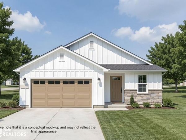 122 Dover Circle, New London, IA 52645