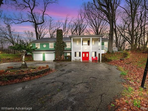 6103 Park Lake Road, Meridian Twp, MI 48823