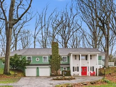 6103 Park Lake Road, Meridian Twp, MI 48823