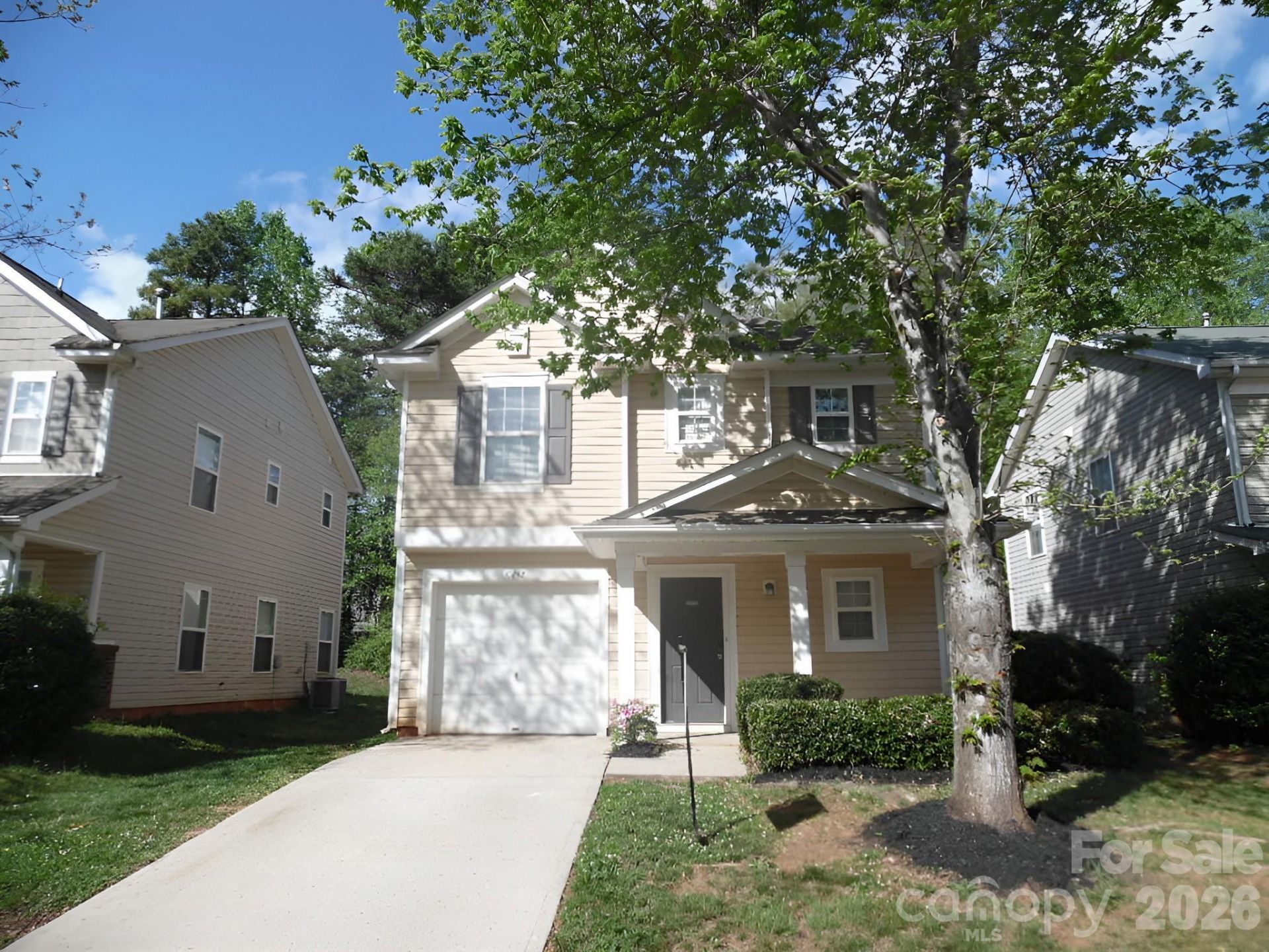 10242 Hugue Way, Charlotte, NC 28214 Main Photo