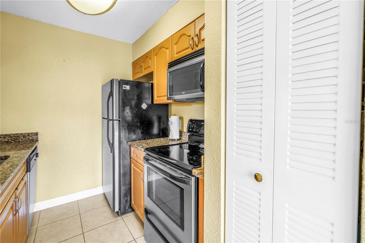 3001 58th Avenue S, Unit 315, Saint Petersburg, FL 33712 Photo