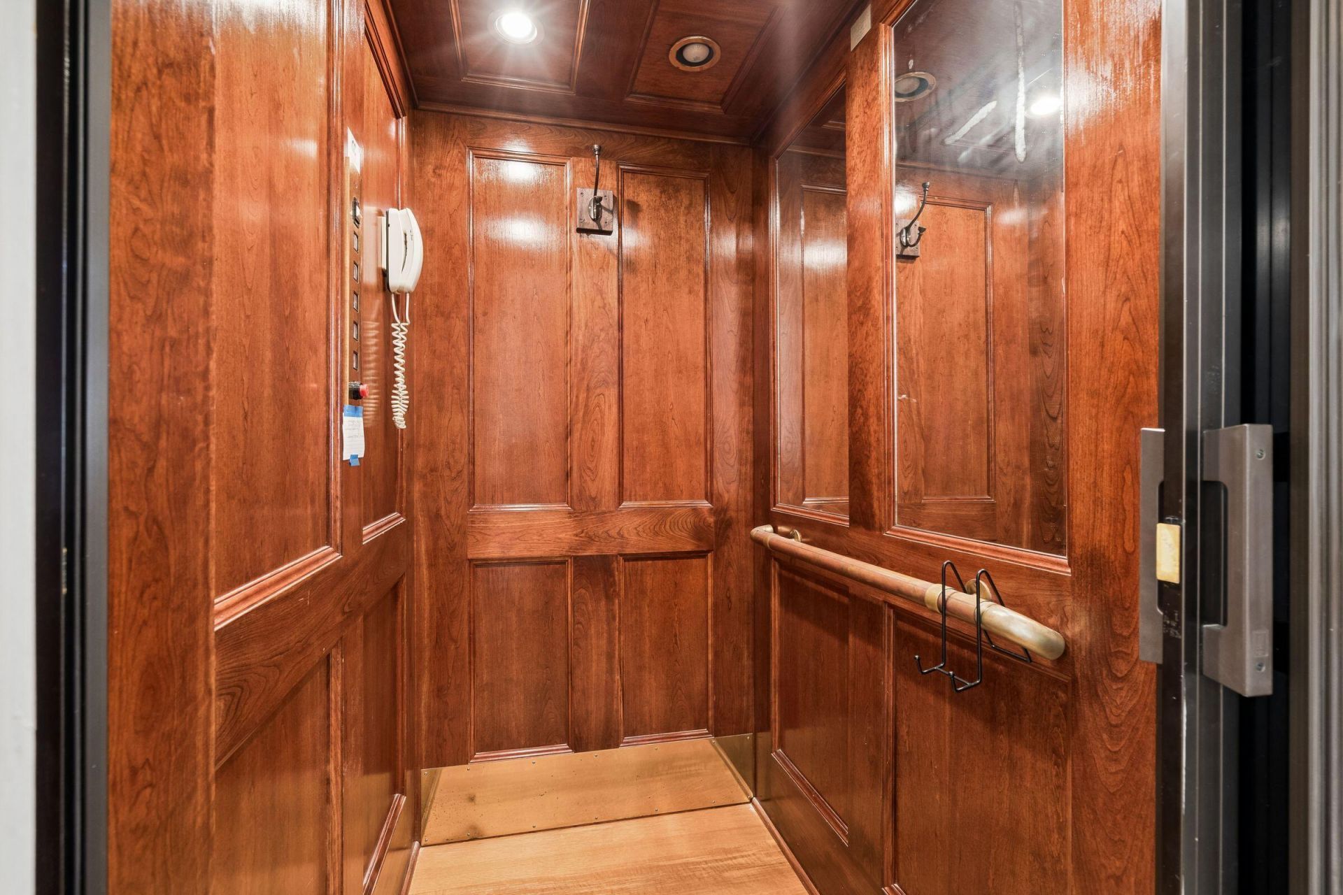 18 Boyces Wharf Photo 19