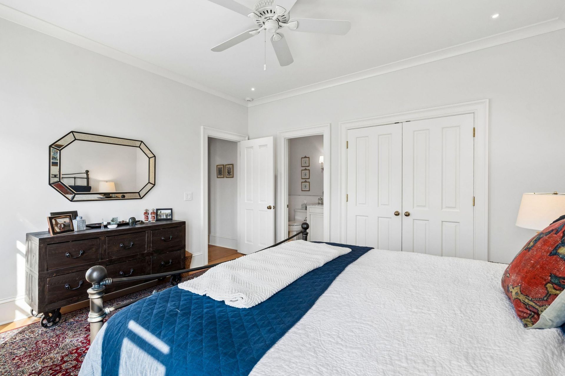 18 Boyces Wharf Photo 38