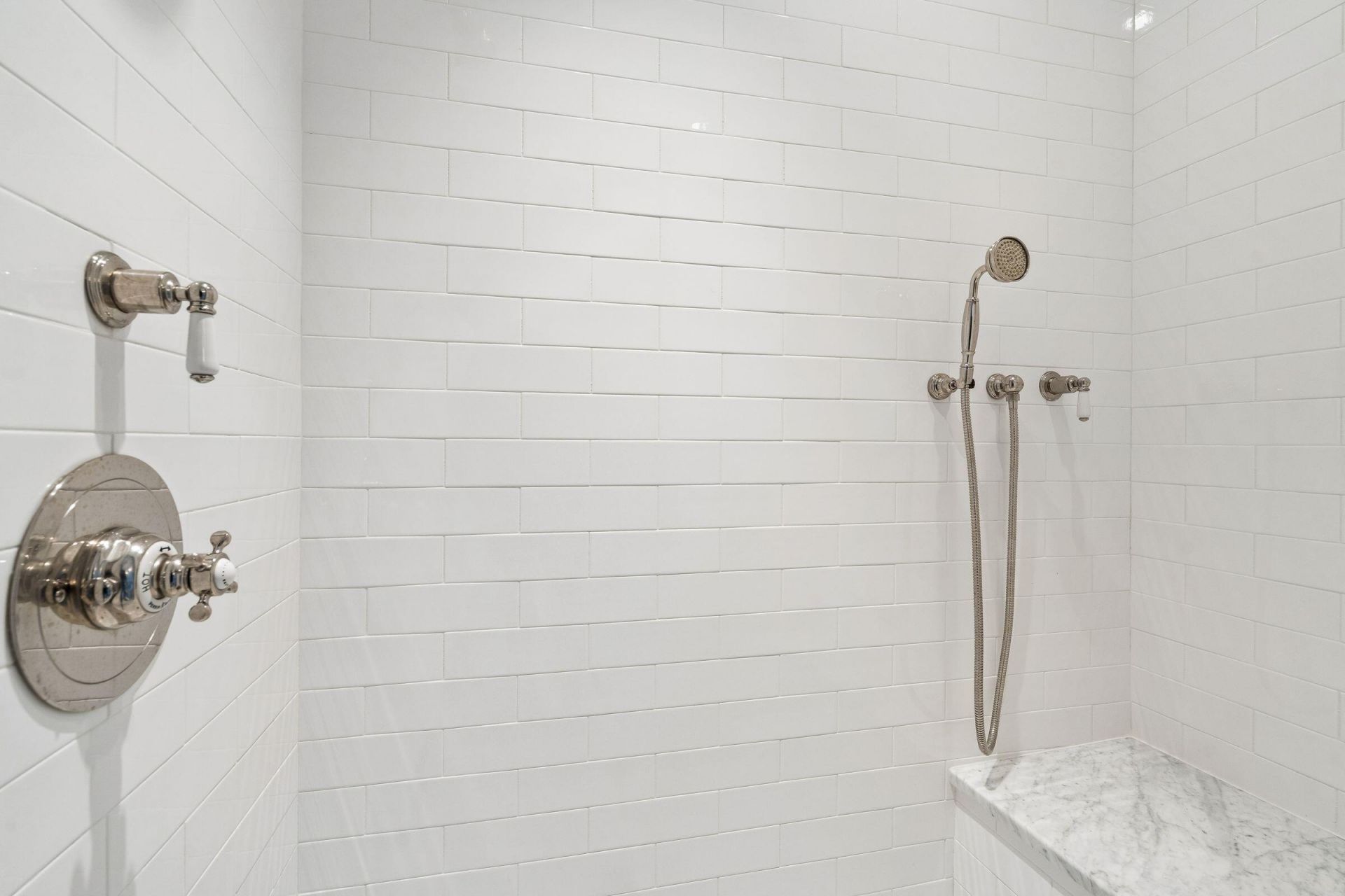 18 Boyces Wharf Photo 40