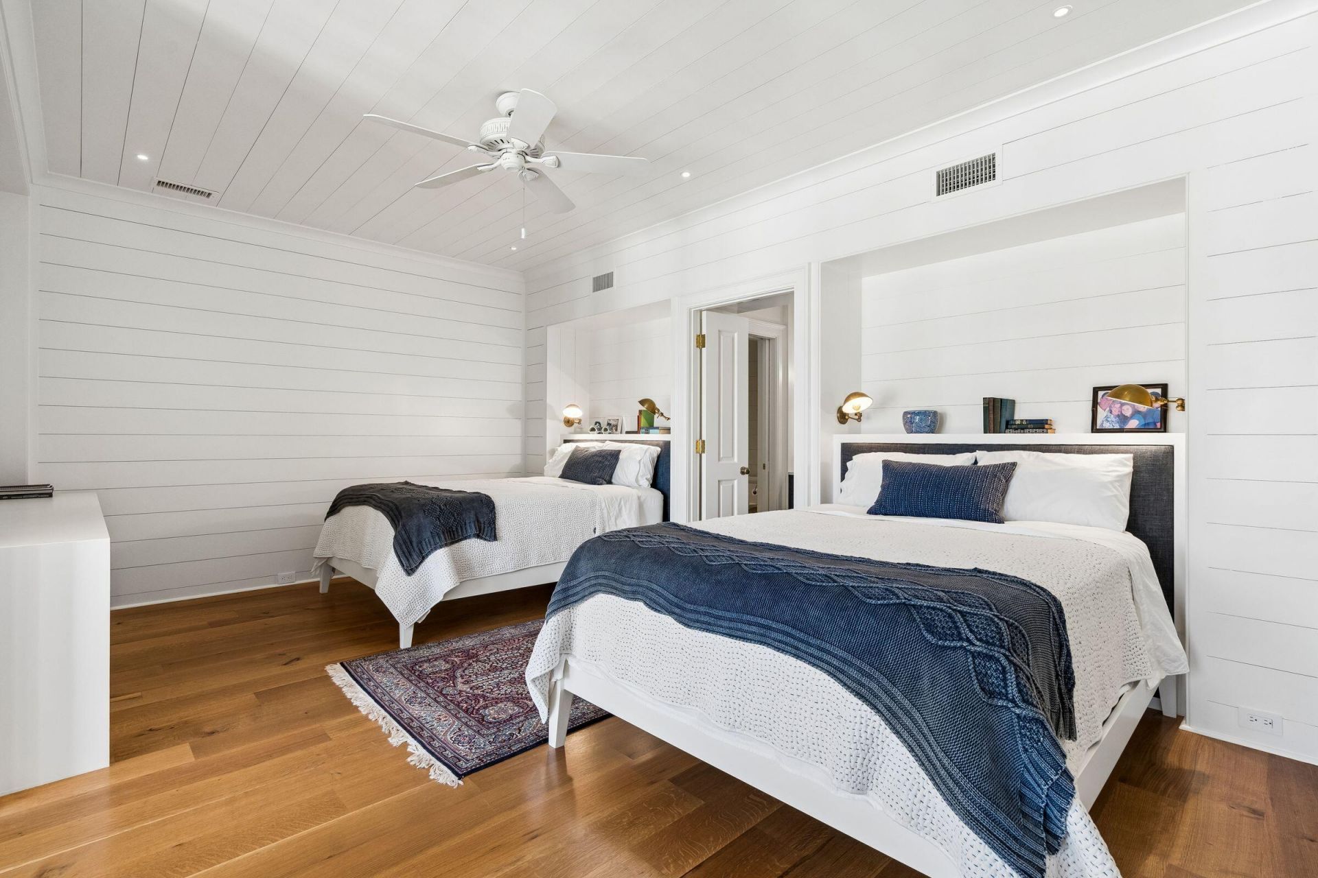 18 Boyces Wharf Photo 46