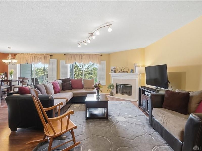 7450 Waterford Dr, Unit 203, Deerfield Township, OH 45040 Photo 6