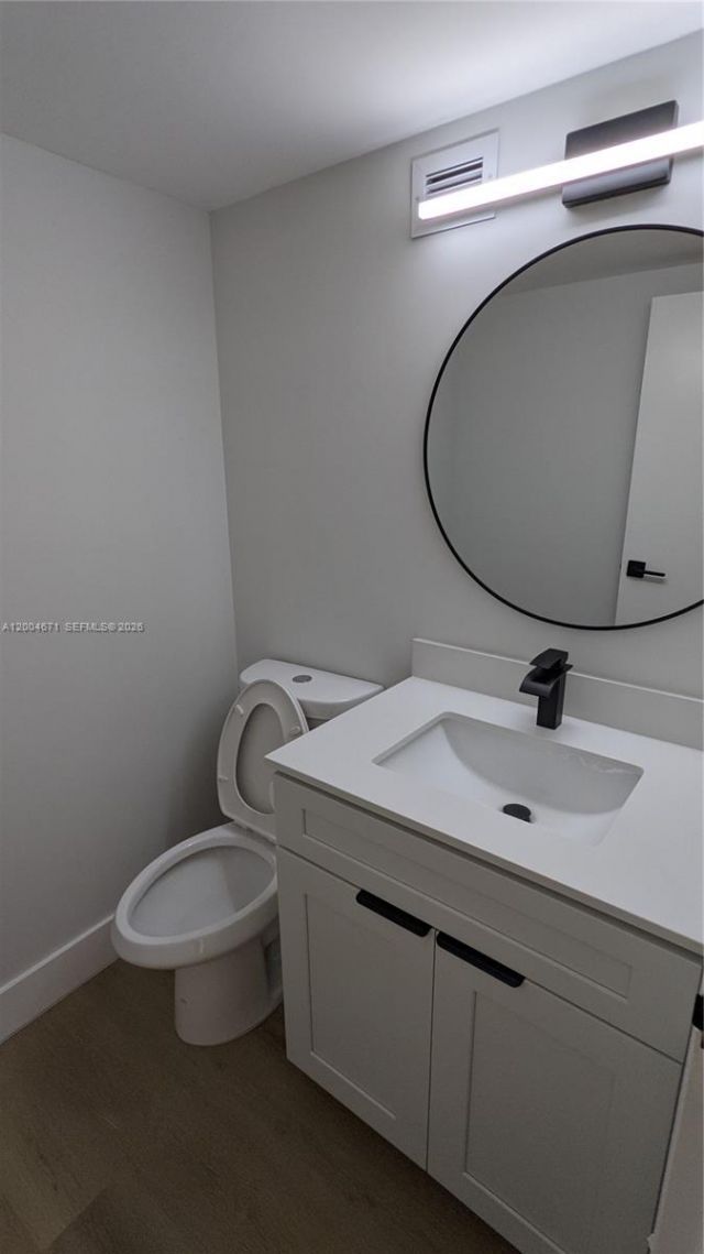501 Three Islands Blvd, Unit 112, Hallandale Beach, FL 33009 Photo