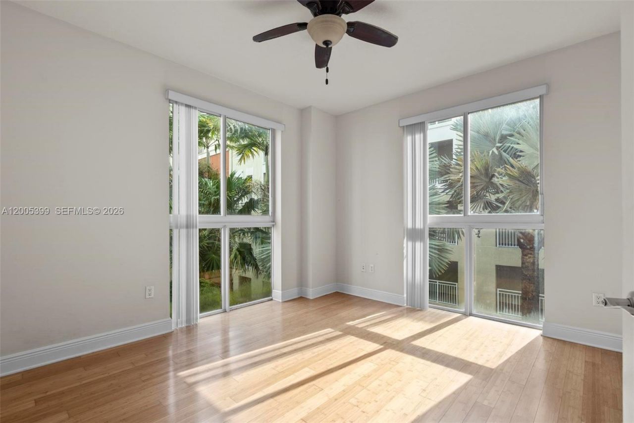 7285 SW 90th St , Unit D414, Miami, FL 33156 Photo