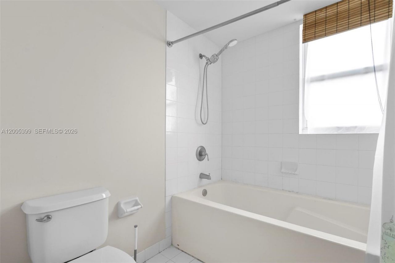 7285 SW 90th St , Unit D414, Miami, FL 33156 Photo