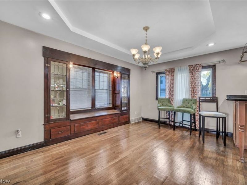 1825 Treadway , Cleveland, OH 44109 Photo 14