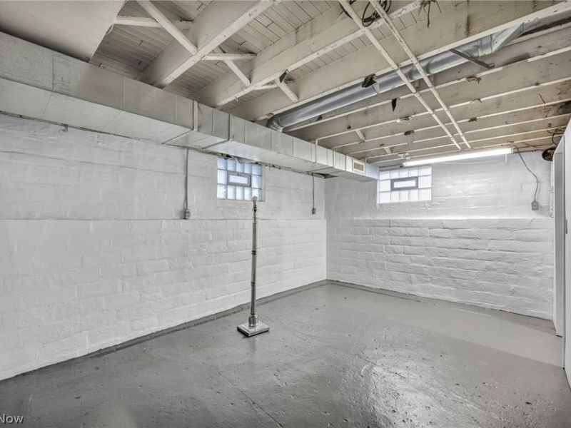 1825 Treadway , Cleveland, OH 44109 Photo 40