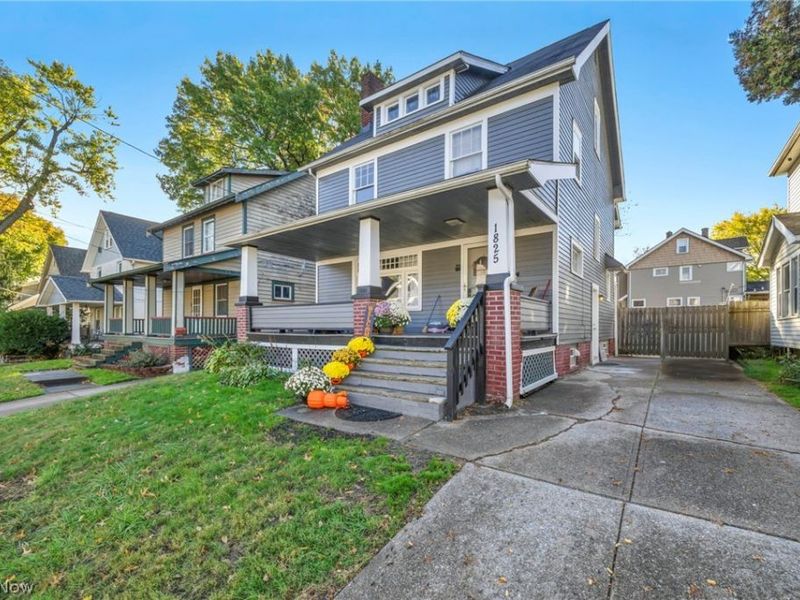 1825 Treadway , Cleveland, OH 44109 Photo 5