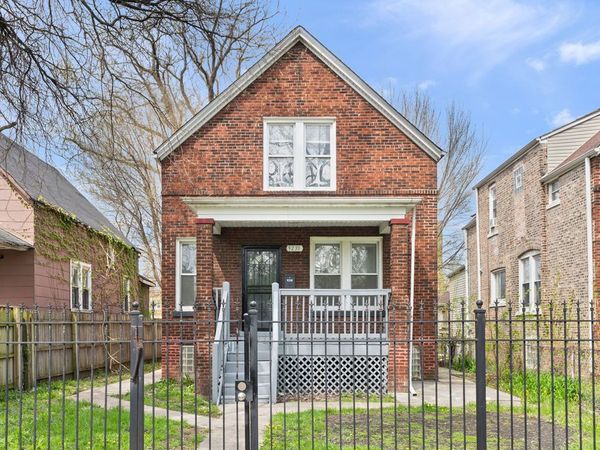 9238 S Dauphin Avenue , Chicago, IL 60619