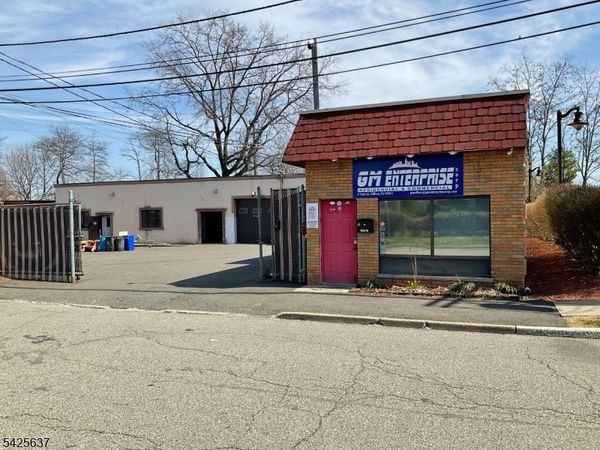 1 Sago St, Clifton, NJ 07013