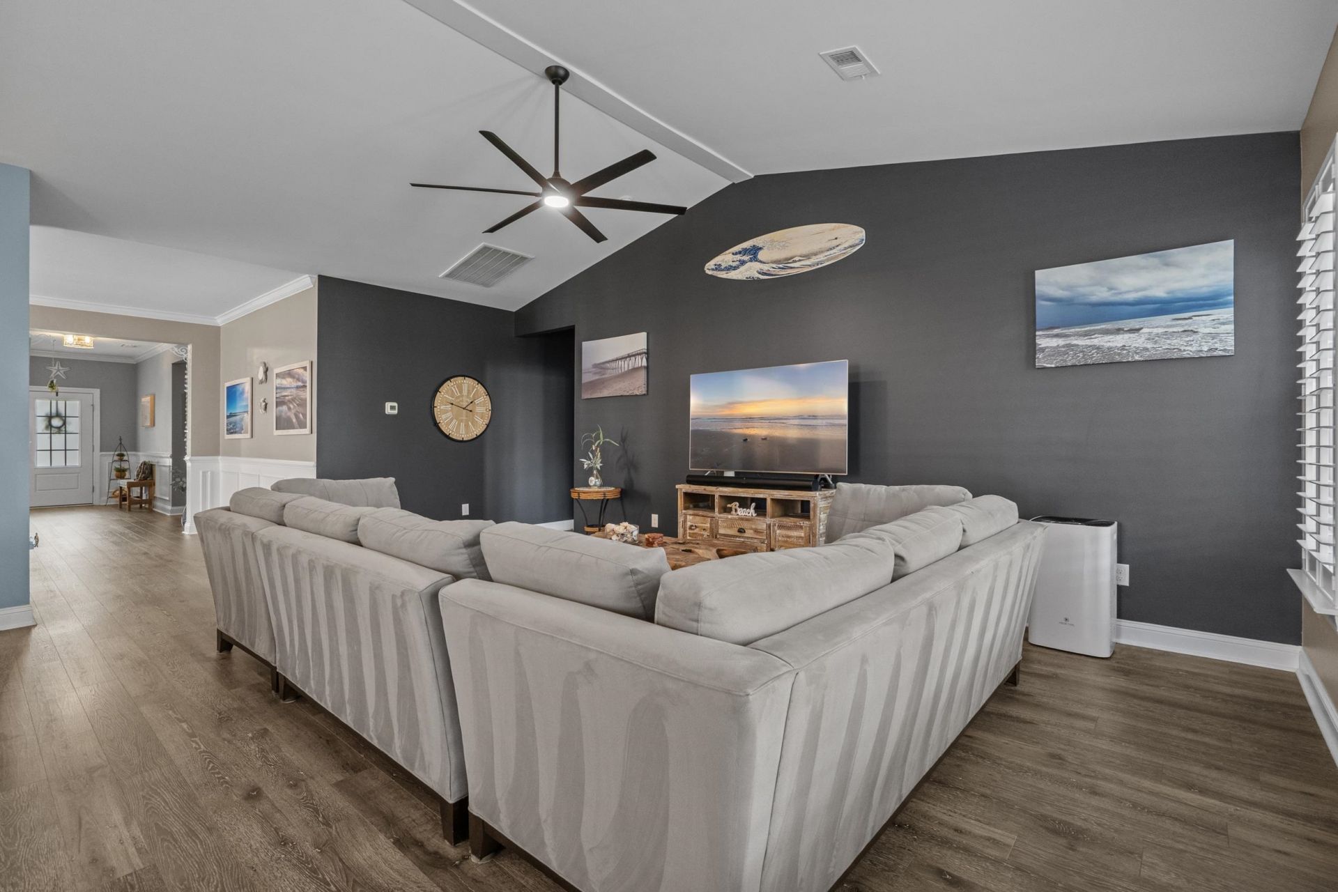 1748 Parish Way Photo 16