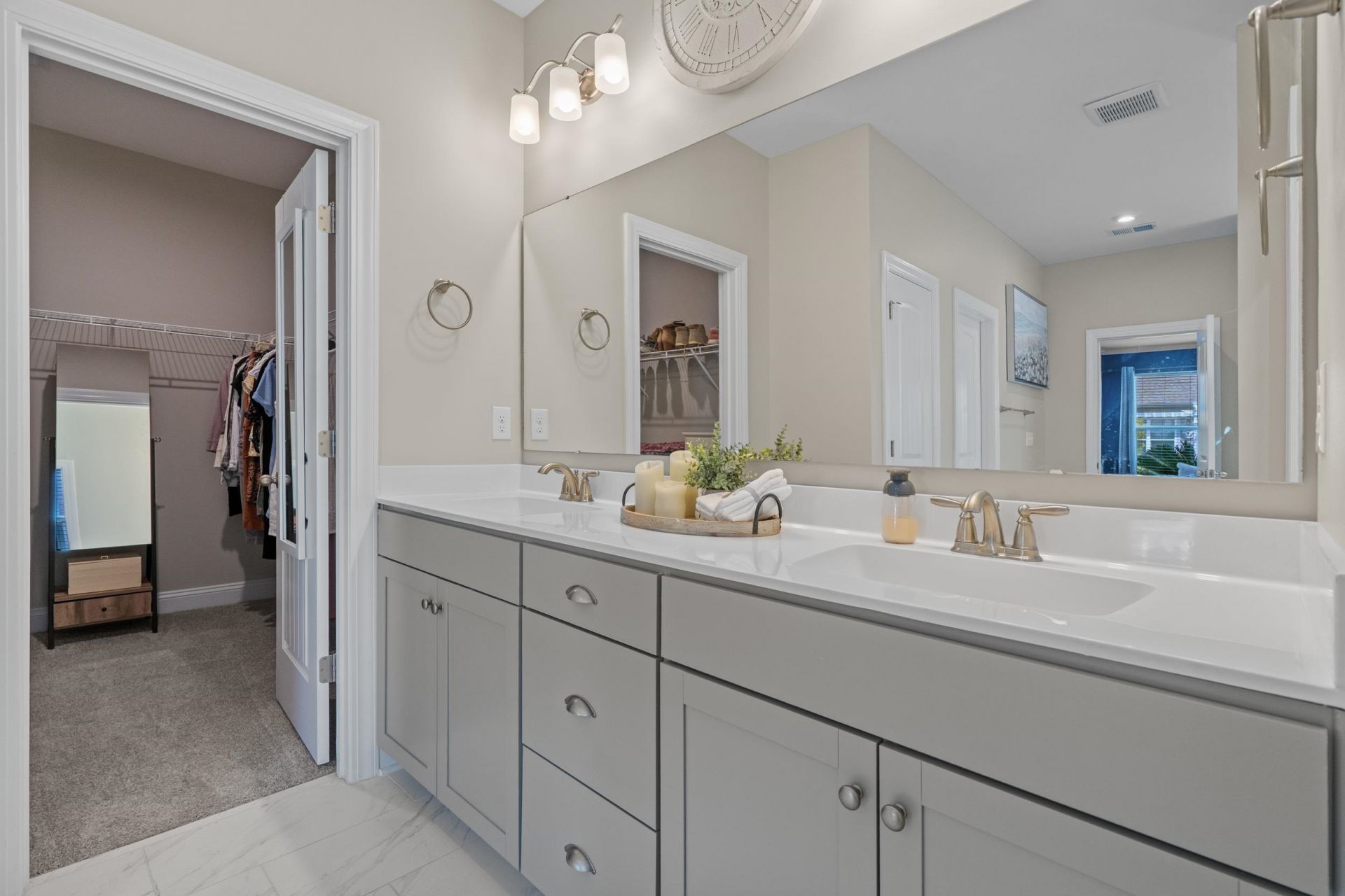 1748 Parish Way Photo 29