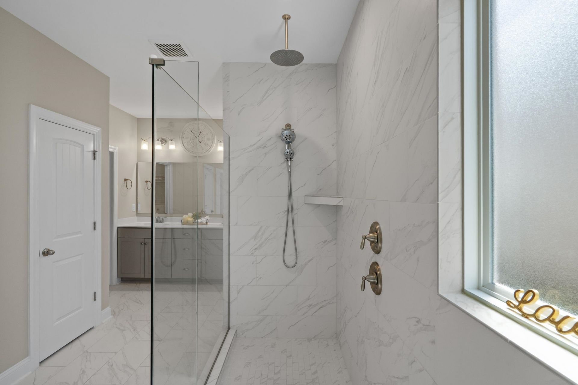 1748 Parish Way Photo 32