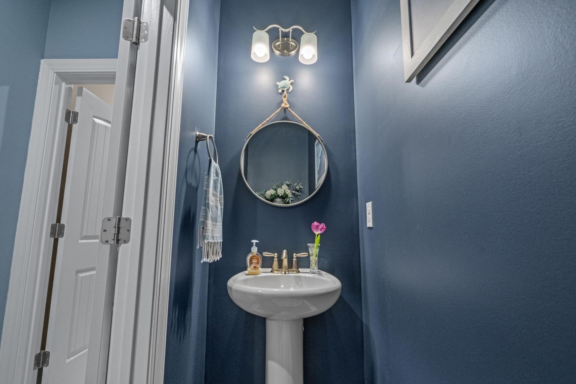 1748 Parish Way Photo 37