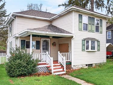 19 Wood Street , Bath, NY 14810