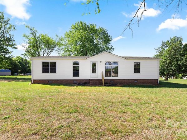 8511 Cloverfield Drive, Kannapolis, NC 28081