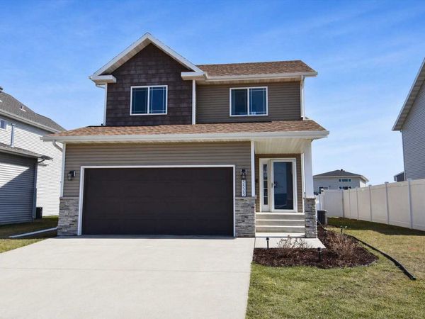 5525 8TH Street W, West Fargo, ND 58078