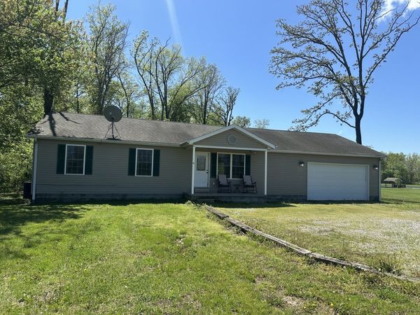 2506 State Highway 154, Sesser, IL 62884
