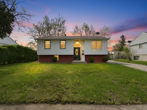 426 E Tulip Drive , Glenwood, IL 60425