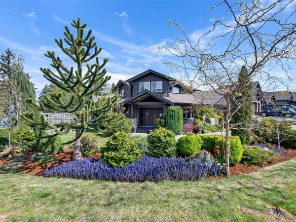 625 Sentinel Dr , Mill Bay, BC V8H 1H7