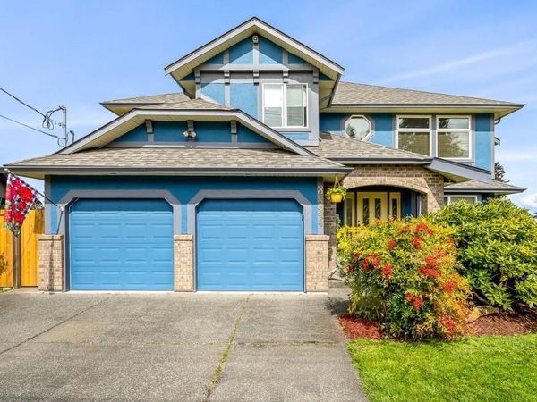 3834 Laurel Dr , Royston, BC V0R 2V0