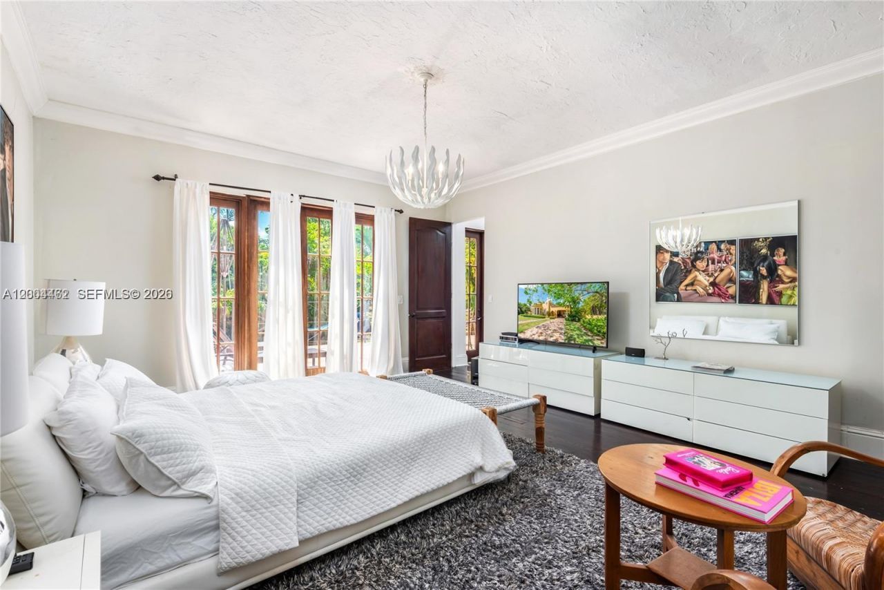 1036 NE 89th St , Miami, FL 33138 Photo