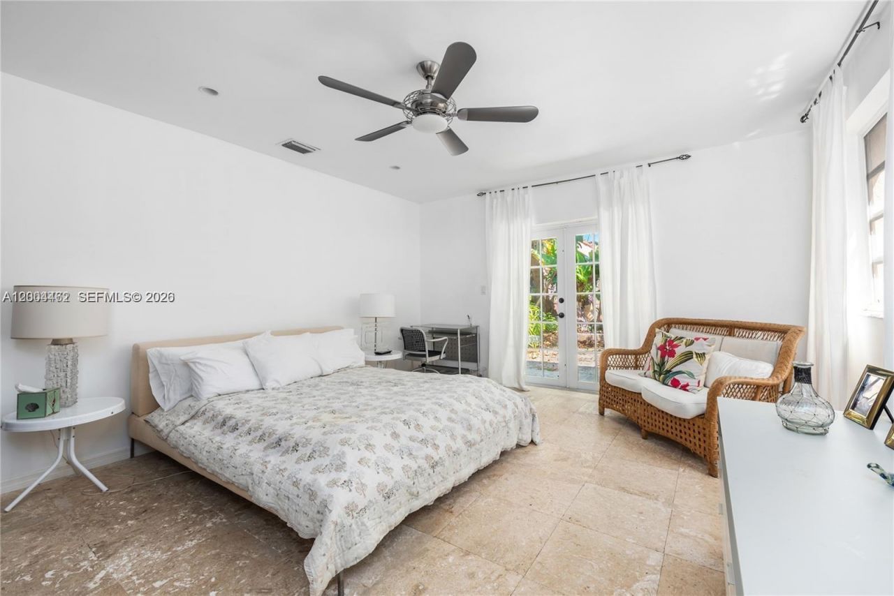 1036 NE 89th St , Miami, FL 33138 Photo