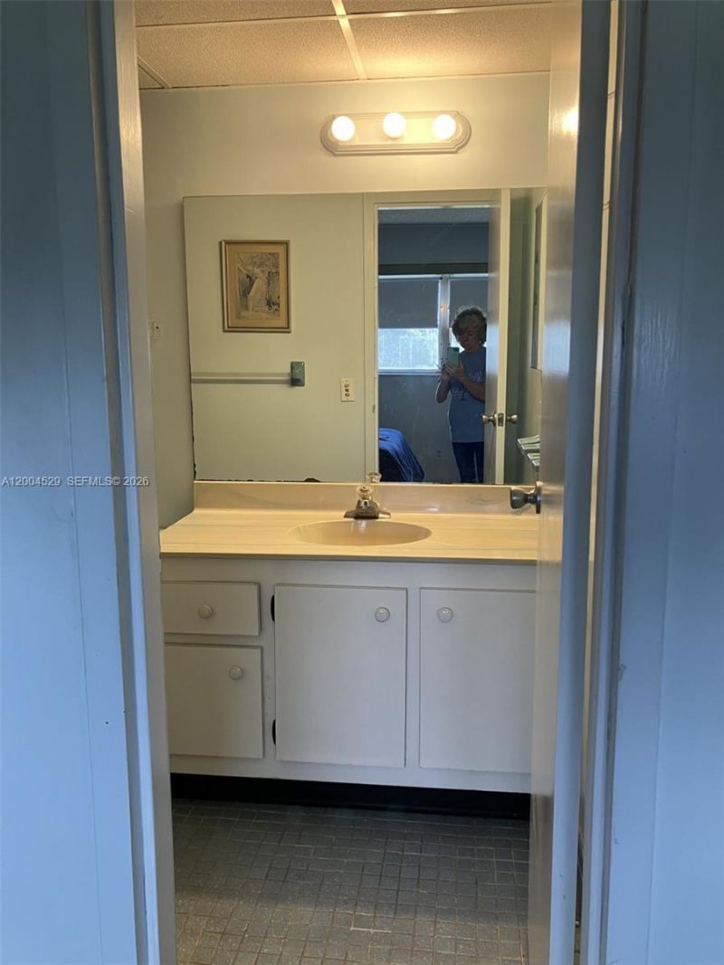 1045 Country Club Dr, Unit 307, Margate, FL 33063 Photo
