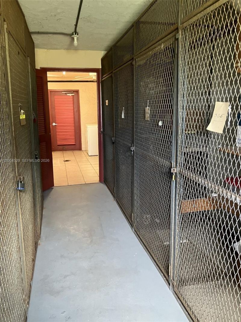 1045 Country Club Dr, Unit 307, Margate, FL 33063 Photo