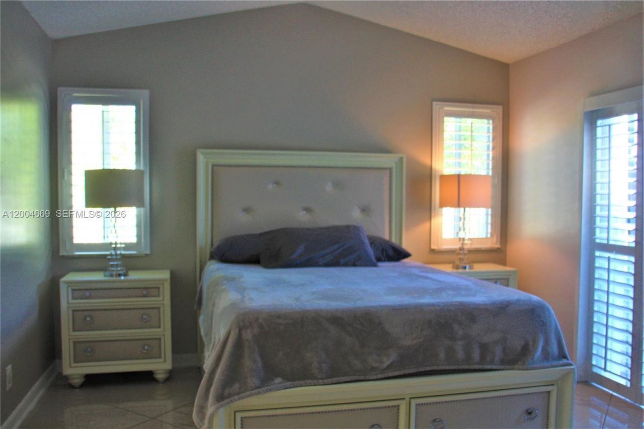 4291 Magnolia Ridge Dr , Weston, FL 33331 Photo