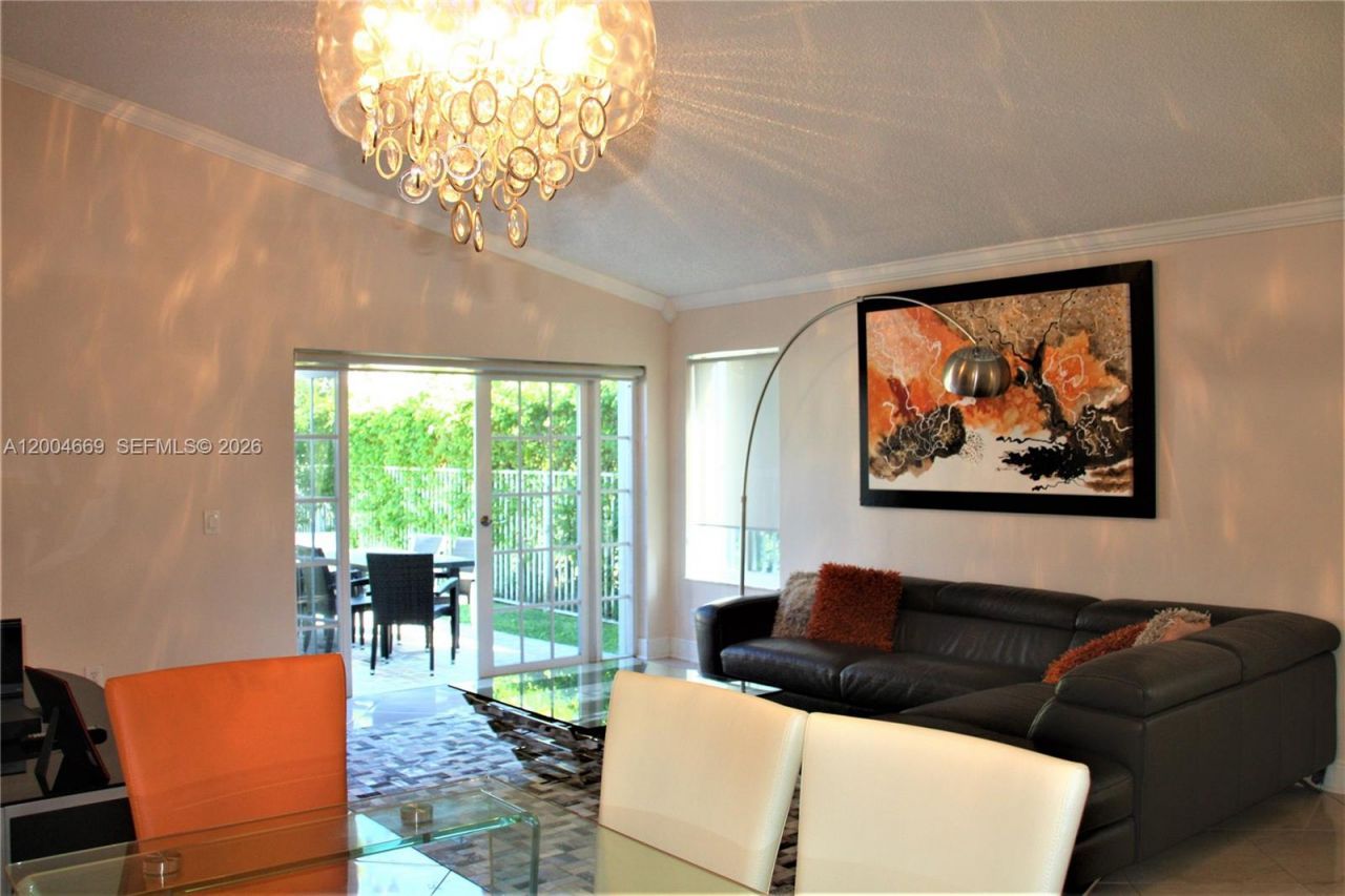 4291 Magnolia Ridge Dr , Weston, FL 33331 Photo