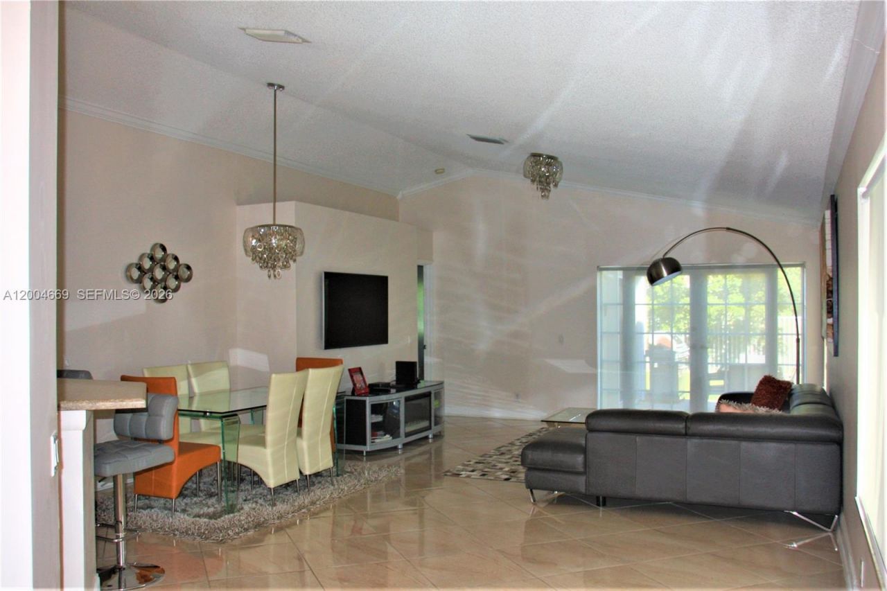 4291 Magnolia Ridge Dr , Weston, FL 33331 Photo