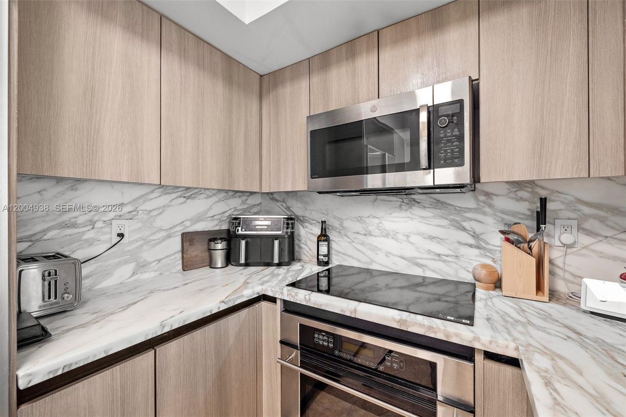 1500 Ocean Dr, Unit 607, Miami Beach, FL 33139 Photo
