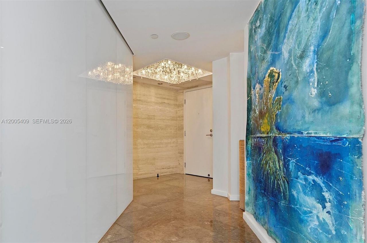 10 Venetian Way , Unit 804, Miami Beach, FL 33139 Photo