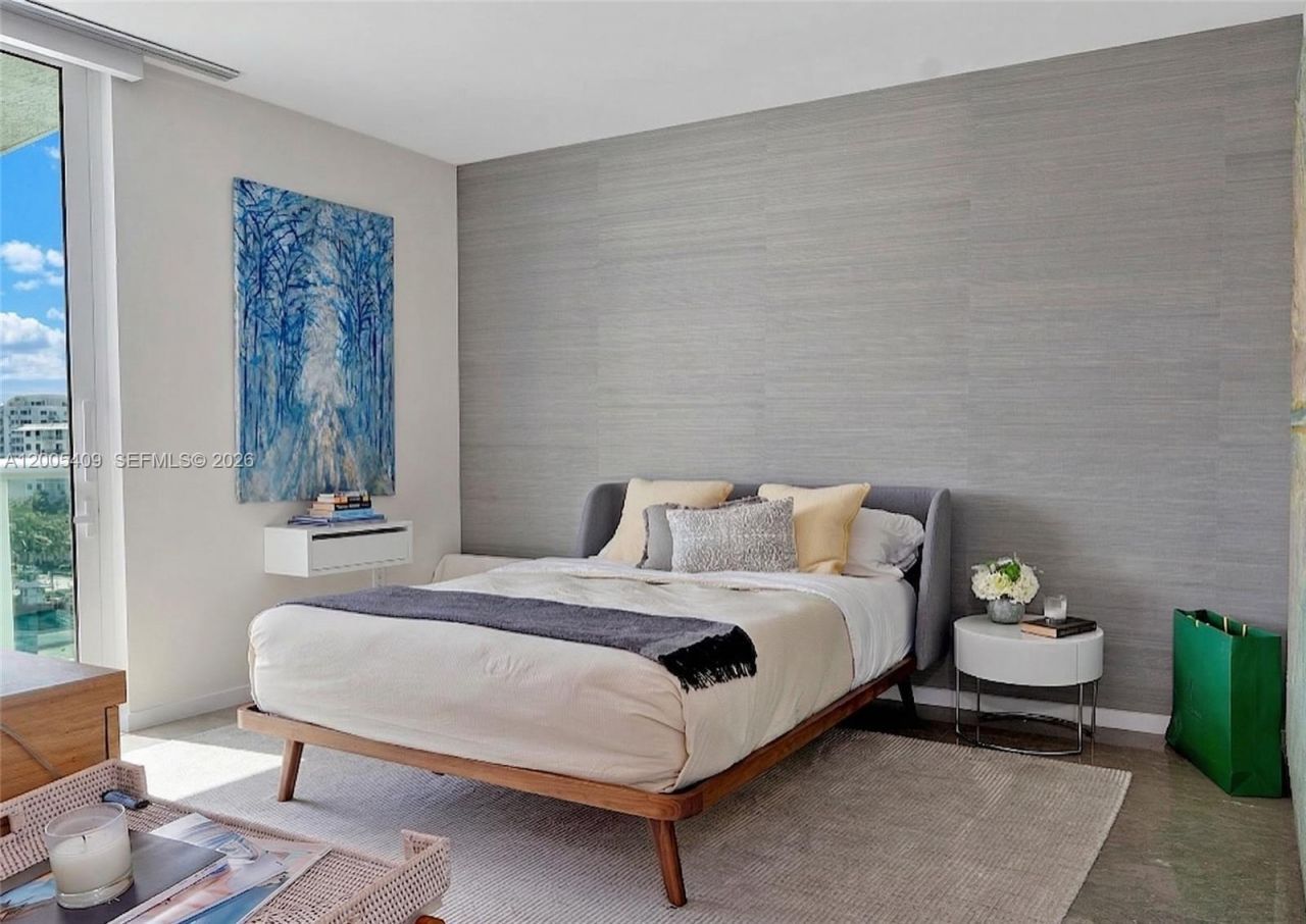 10 Venetian Way , Unit 804, Miami Beach, FL 33139 Photo