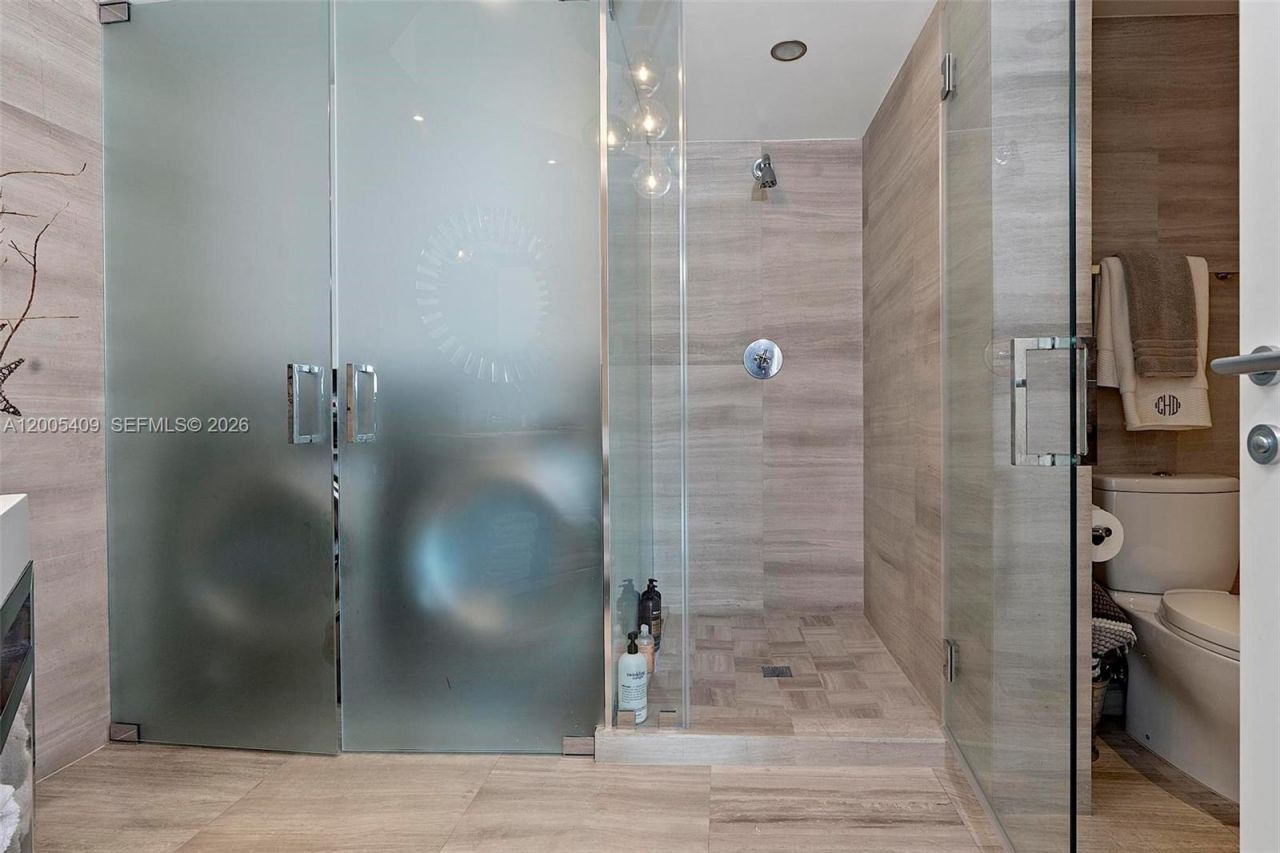 10 Venetian Way , Unit 804, Miami Beach, FL 33139 Photo