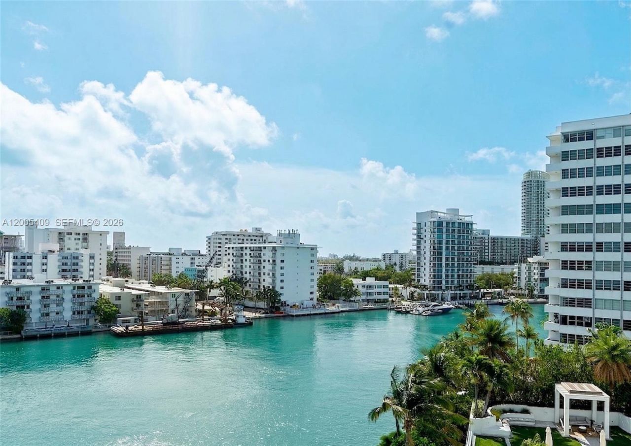 10 Venetian Way , Unit 804, Miami Beach, FL 33139 Photo