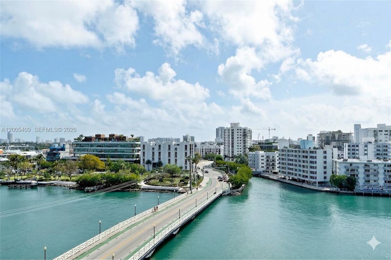 10 Venetian Way , Unit 804, Miami Beach, FL 33139 Photo